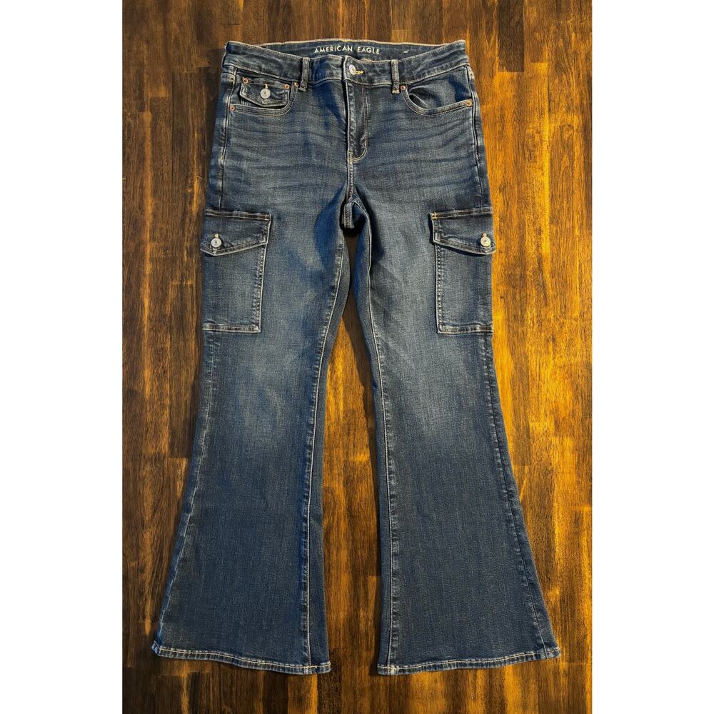 American Eagle Womens 10 31 x 30 Flare Jean Cargo Pockets Stretch Denim Low Rise